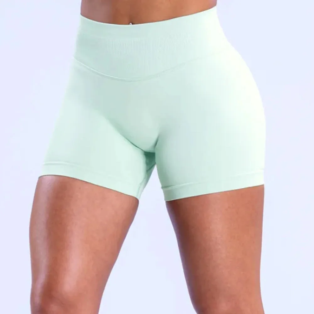 Impact Low Ribbed Seamless Scrunch Yoga Shorts